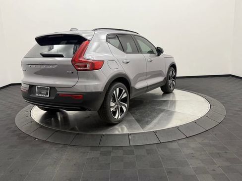 New 2026 Volvo XC40 B5 Ultra w/ Protection Package Premier AWD/4WD image 7