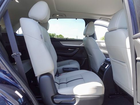 Certified 2024 MAZDA CX-90 Plug-In Hybrid w/ Premium Pkg AWD/4WD image 17