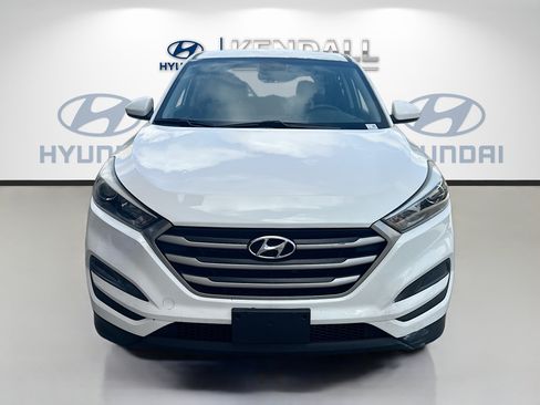 Used 2018 Hyundai Tucson SE w/ Cargo Package AWD/4WD image 2