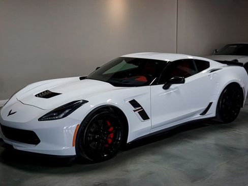 Used 2019 Chevrolet Corvette Grand Sport image 5
