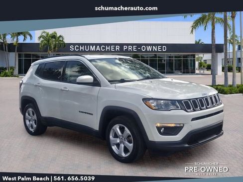 Used 2020 Jeep Compass Latitude FWD image 1