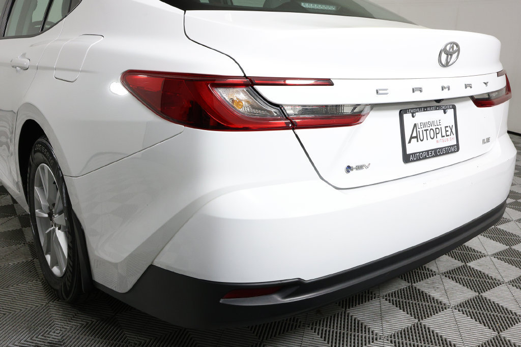 Used 2026 Toyota Camry LE w/ Convenience Package FWD image 42