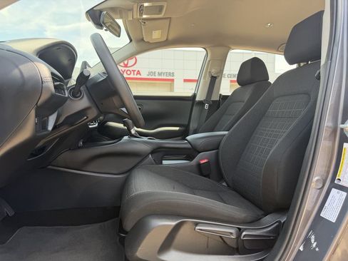 Used 2025 Honda HR-V LX image 26