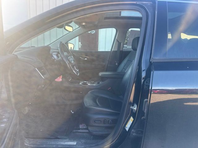 Used 2018 GMC Terrain Denali w/ Advanced Safety Package AWD/4WD image 4