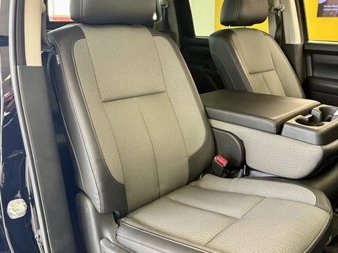 Used 2021 Nissan Titan S w/ S Utility Package RWD image 16