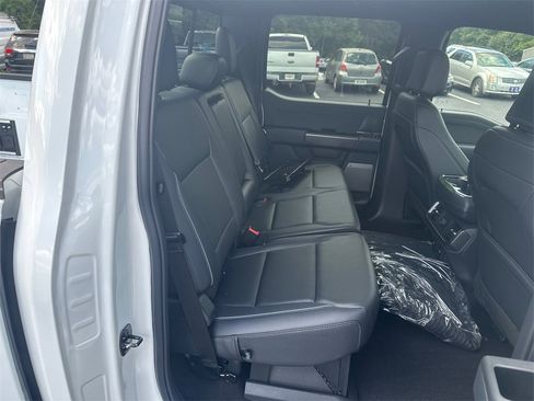 New 2025 Ford F150 Lariat w/ Equipment Group 501A Mid image 14