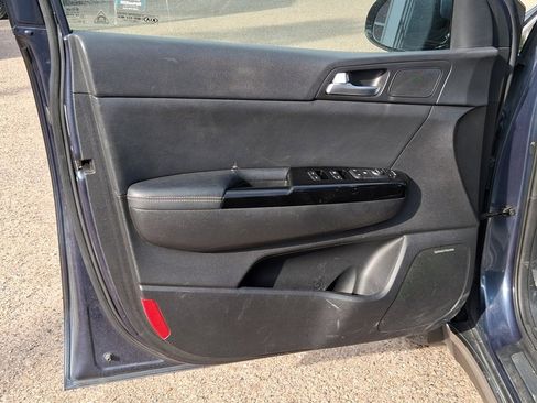 Used 2018 Kia Sportage SX image 10