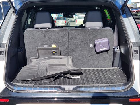 Used 2025 Lexus TX 500h TX 500h F SPORT Premium image 22