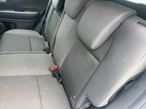 Used 2019 Honda HR-V Sport image 18