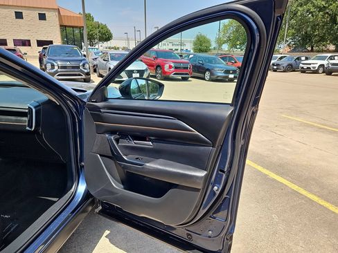 Used 2025 MAZDA CX-50 AWD 2.5 Hybrid w/ Premium Pkg image 33