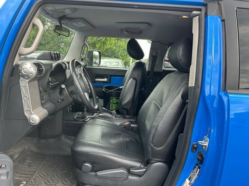 Used 2008 Toyota FJ Cruiser 4WD image 17