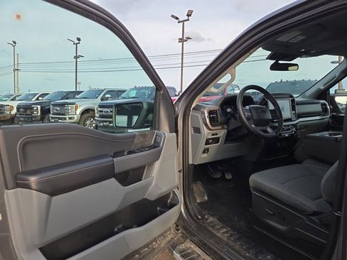Used 2025 Ford F150 XLT w/ Equipment Group 301A Standard image 7