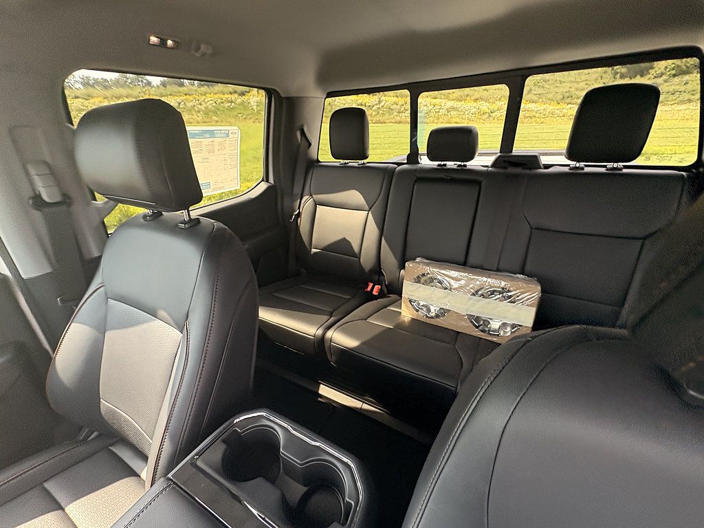New 2027 Ford F250 Lariat w/ Lariat Ultimate Package AWD/4WD image 32