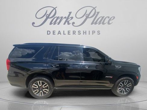Used 2023 GMC Yukon AT4 w/ AT4 Premium Plus Package AWD/4WD image 6