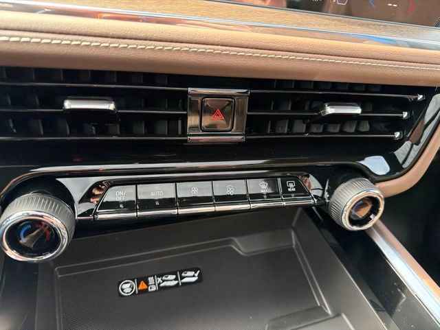 New 2026 Chevrolet Tahoe High Country AWD/4WD image 31