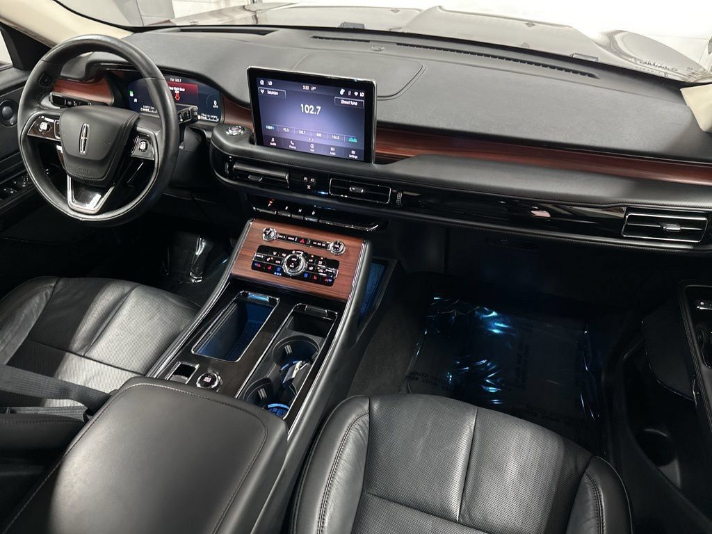 Used 2023 Lincoln Aviator Reserve w/ Equipment Group 201A AWD/4WD image 12