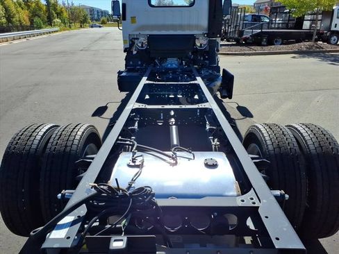 New 2024 Chevrolet Low Cab Forward 4500 XD RWD image 27