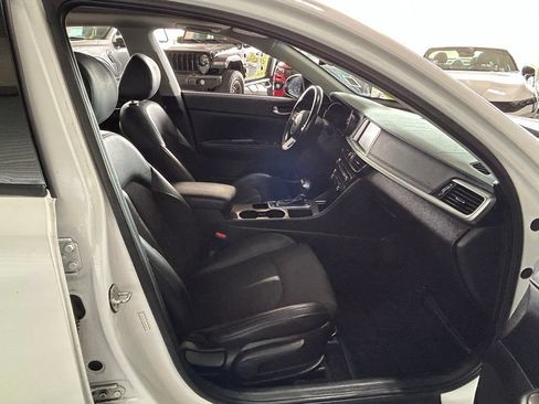 Used 2019 Kia Optima S w/ S Panoramic Sunroof Package FWD image 35