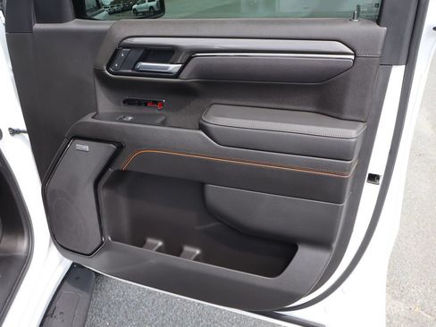 Certified 2025 GMC Sierra 1500 AT4 w/ AT4 Premium Package AWD/4WD image 55