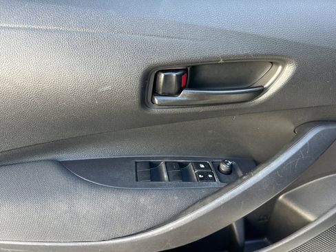 Used 2023 Toyota Corolla LE image 11