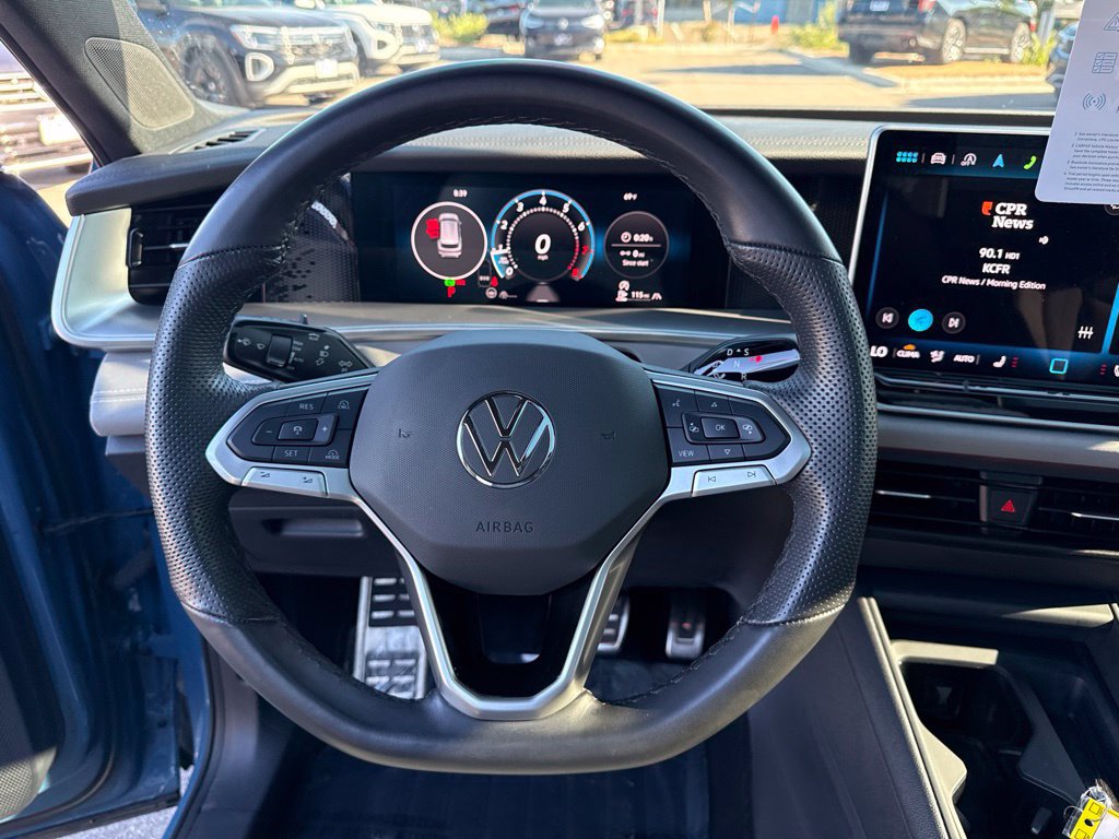 Certified 2025 Volkswagen Tiguan SE R-Line AWD/4WD image 15