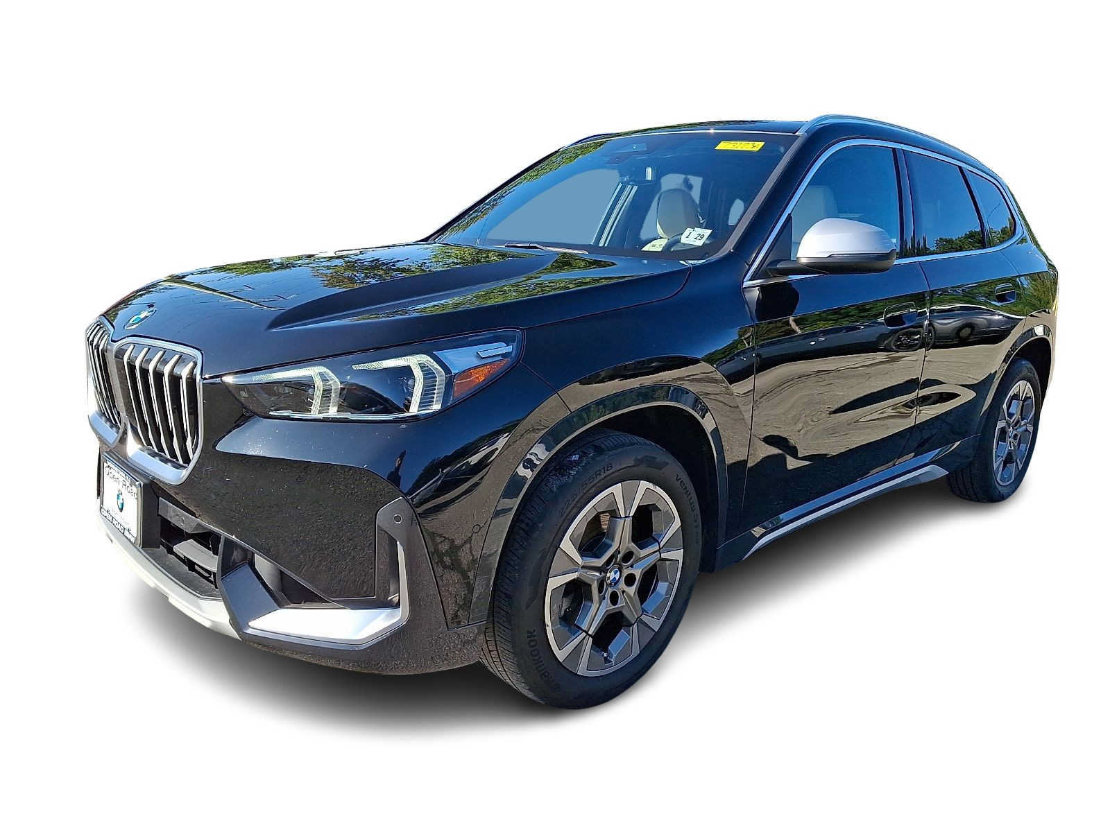 Used 2024 BMW X1 xDrive28i w/ Convenience Package AWD/4WD image 3