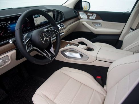 Certified 2025 Mercedes-Benz GLE 350 4MATIC image 24