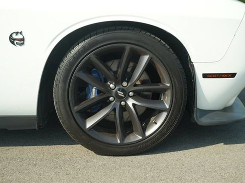Used 2019 Dodge Challenger R/T Scat Pack RWD image 41