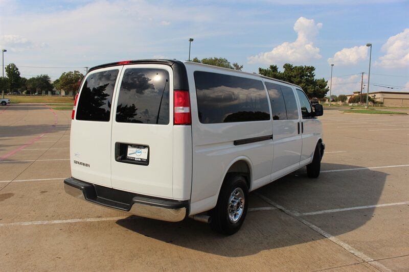 Used 2025 GMC Savana 3500 LT w/ LT Preferred Equipment Group RWD image 4