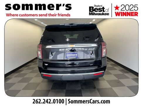 Used 2022 Chevrolet Suburban LT w/ LT Signature Plus Package AWD/4WD image 4
