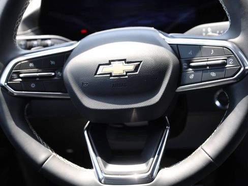 Used 2026 Chevrolet Traverse LT w/ Driver Confidence Package AWD/4WD image 18