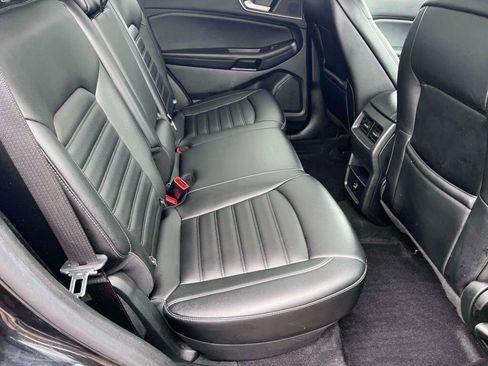 Used 2022 Ford Edge SEL AWD/4WD image 19