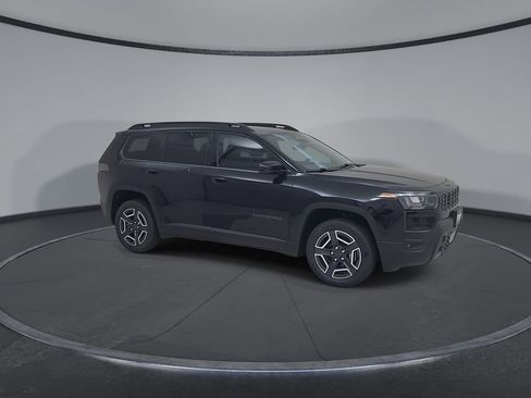 New 2026 Jeep Cherokee Laredo AWD/4WD image 2