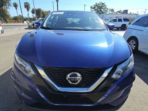 Used 2021 Nissan Rogue Sport S FWD image 2
