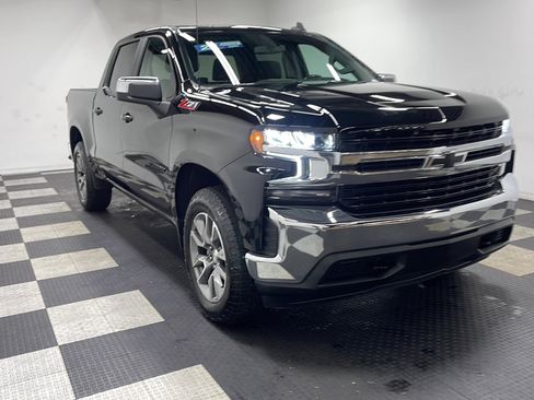 Used 2021 Chevrolet Silverado 1500 LT w/ Z71 Off-Road Package AWD/4WD image 22