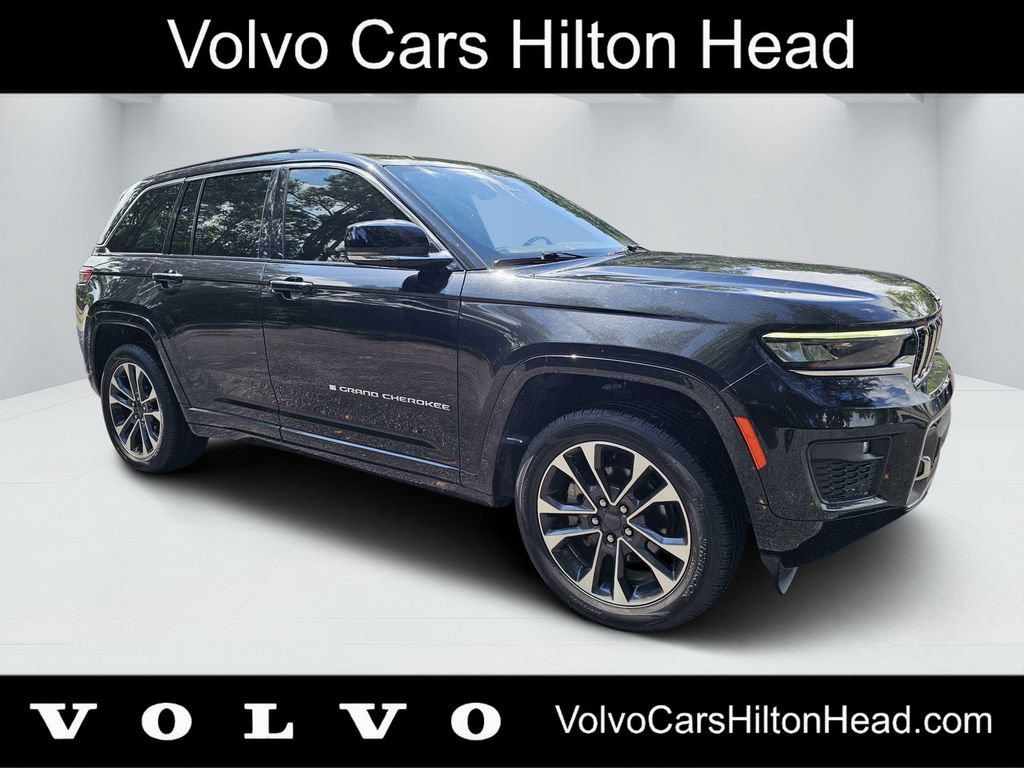 Used 2022 Jeep Grand Cherokee Overland w/ Luxury Tech Group IV AWD/4WD image 1