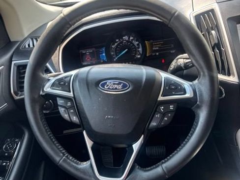 Used 2020 Ford Edge SEL w/ Convenience Package AWD/4WD image 22