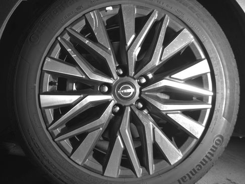 Used 2025 Nissan Altima 2.5 SV image 12