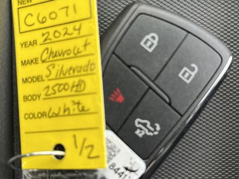 Certified 2024 Chevrolet Silverado 2500 W/T image 21