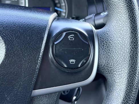 Used 2012 Toyota Camry LE FWD image 30