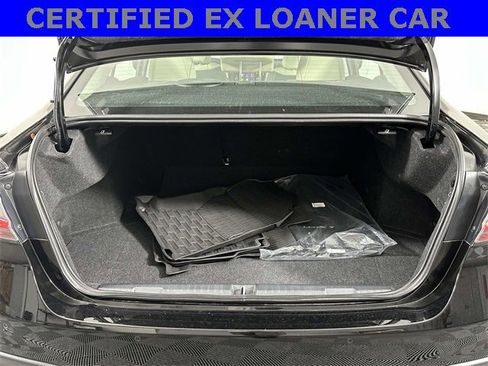 Certified 2025 Subaru Legacy Limited image 14