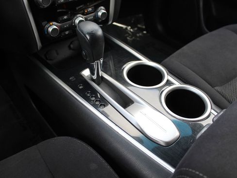 Used 2016 Nissan Pathfinder SV image 20