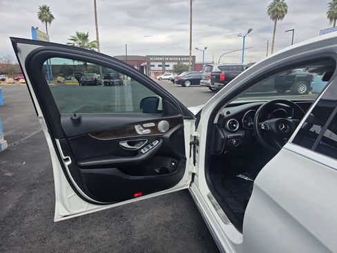 Used 2017 Mercedes-Benz C 300 Sedan w/ Premium 4 Package image 9