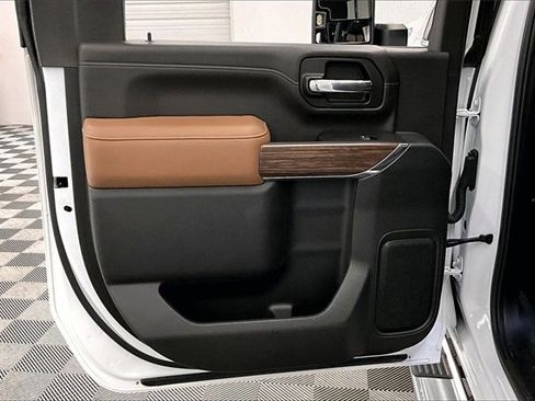 Used 2022 Chevrolet Silverado 2500 High Country image 20