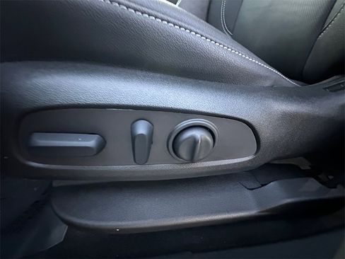 New 2025 Chevrolet Blazer LT w/ Sound & Technology Package image 10