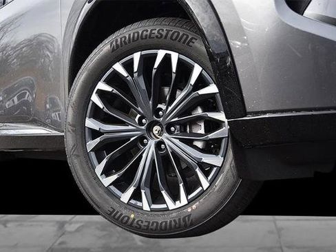 New 2026 Nissan Rogue Platinum image 3