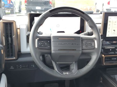 Used 2024 GMC Hummer EV 2X w/ Extreme Off-Road Package AWD/4WD image 12