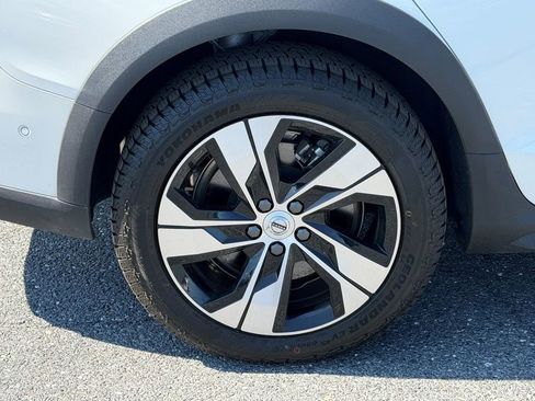 Used 2024 Volvo V60 B5 Cross Country Plus AWD/4WD image 10