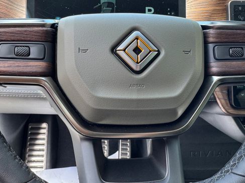 Used 2023 Rivian R1S Adventure AWD/4WD image 12