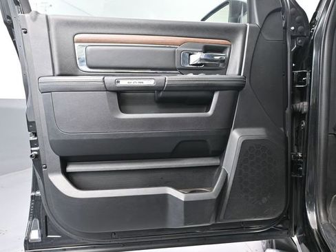 Used 2016 RAM 1500 Laramie w/ Convenience Group image 19